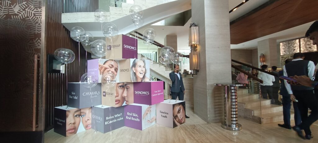 Hydrogen balloon along with branding